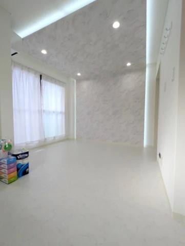 居室・リビング　明るい雰囲気のお部屋