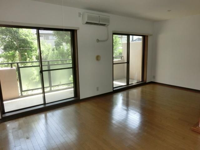 居室・リビング　別部屋参照　現状優先