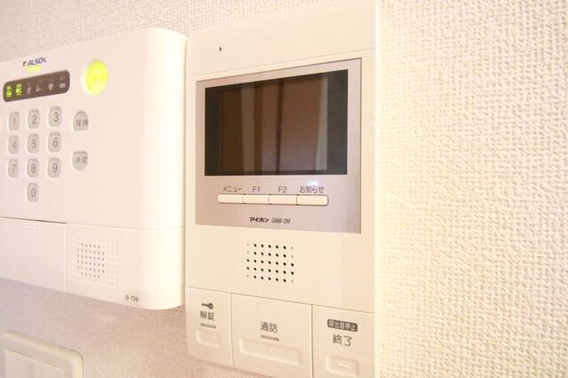 セキュリティ　同型タイプ別室の参考写真です。※現況優先