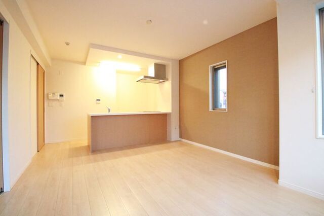 居室・リビング　同型タイプ別室の参考写真です。※現況優先