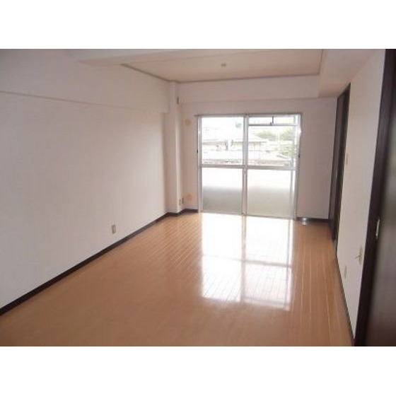 居室・リビング　※現況優先