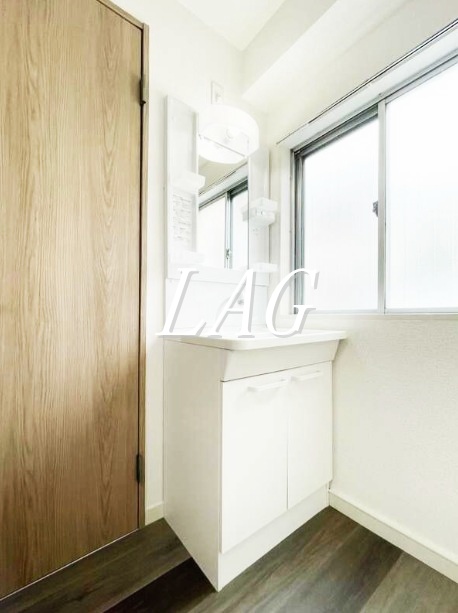 洗面設備　洗面台です。