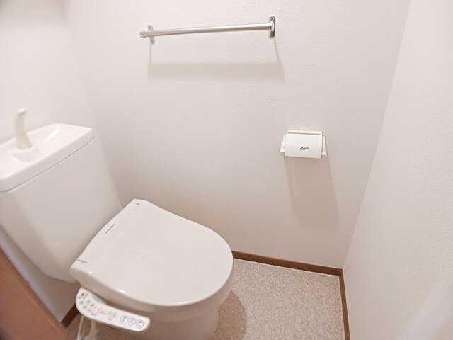 トイレ　ゆったりとした空間のトイレです