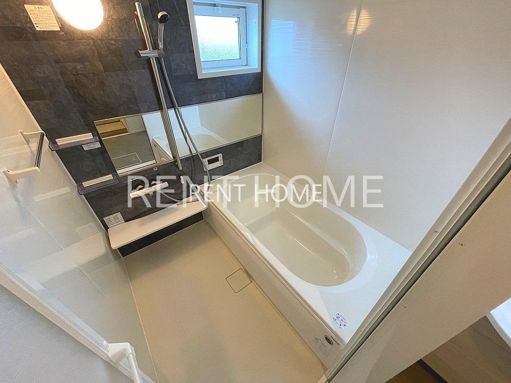 バス・シャワールーム　同仕様タイプの写真です。