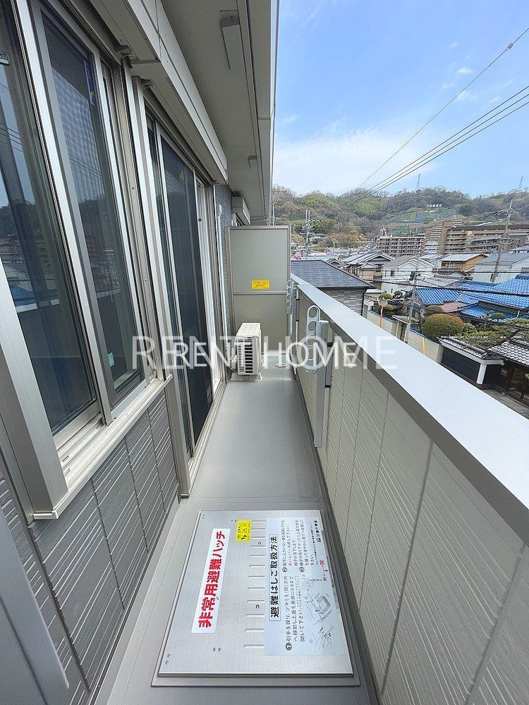 バルコニー　同仕様タイプの写真です。