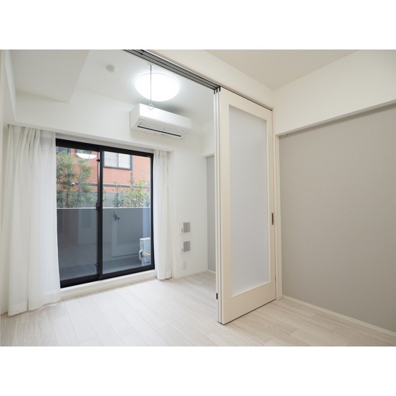 居室・リビング　グレーと白ががかわいい