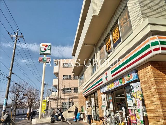 コンビニ　セブン-イレブン 千葉北小仲台店（コンビニ）まで330m