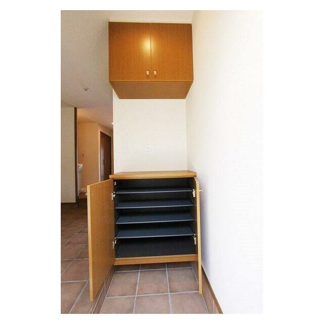 玄関　※別号室参考写真