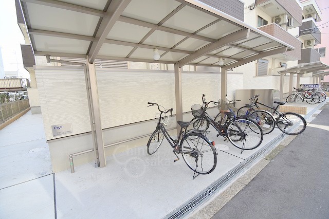 駐車場　駐輪場