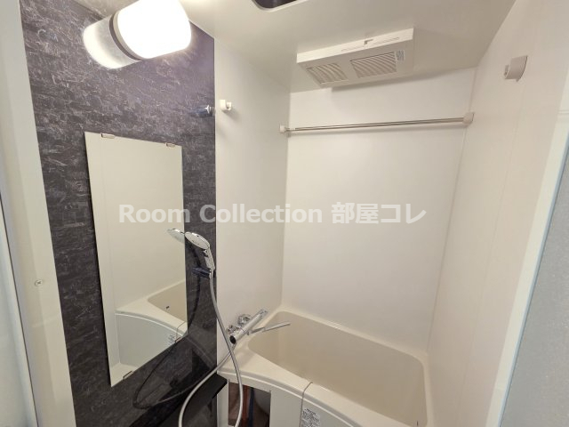 バス・シャワールーム　※同物件他部屋写真 反転、色違いの場合有 現況優先