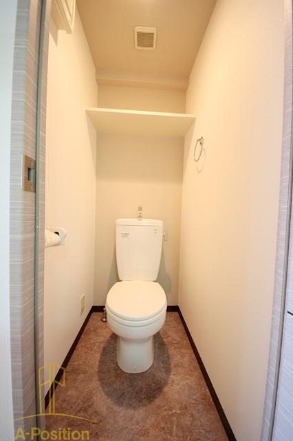 トイレ　スワンズシティ南森町