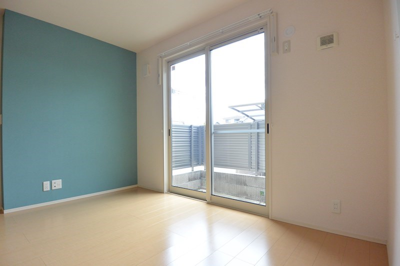 居室・リビング　フローリング仕上げ