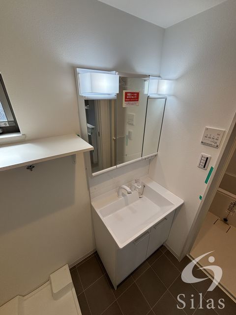 洗面設備　同仕様