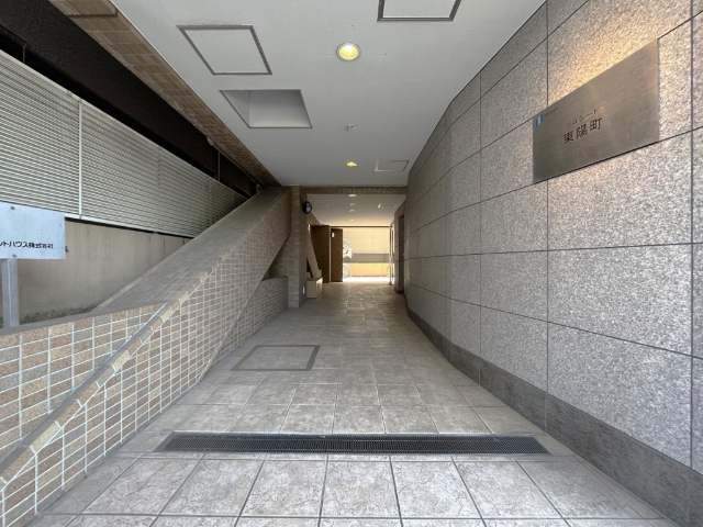 エントランス　アプローチ