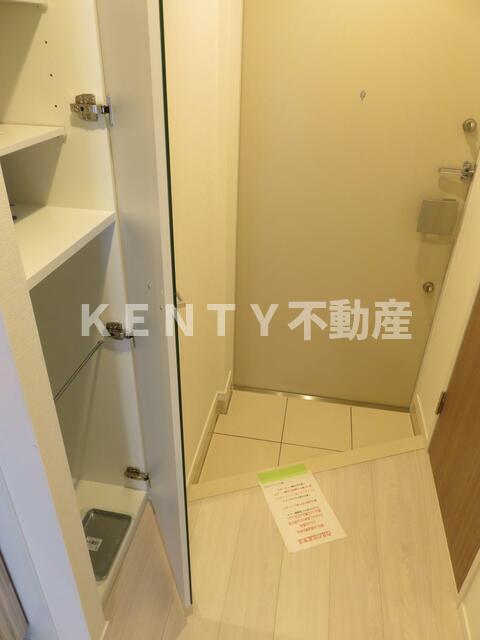 玄関　※他のお部屋のお写真です。