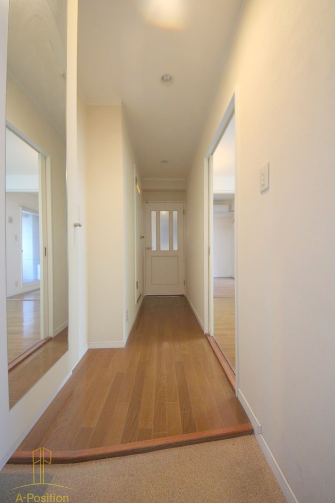 玄関　シャルムヒルズ南森町