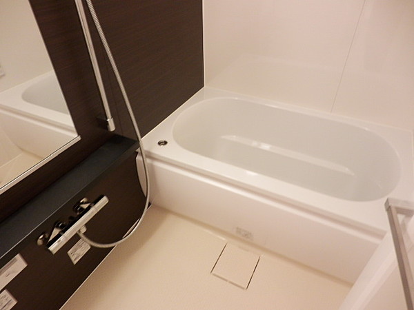 バス・シャワールーム　別部屋参考写真