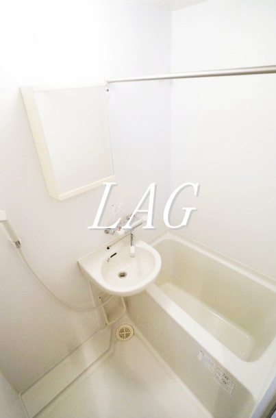 バス・シャワールーム　お風呂です。