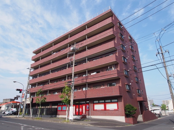 建物外観　重厚な外観は見た目も良く優良な物件です。