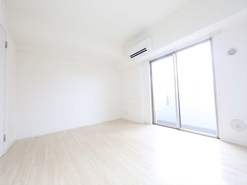 居室・リビング　洋室8.5帖　クローゼット付（収納充実してます）