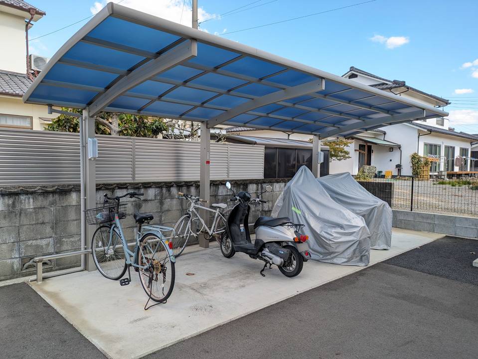 駐車場　駐輪場