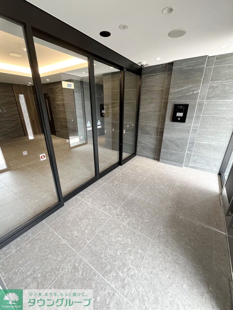 エントランス　庭