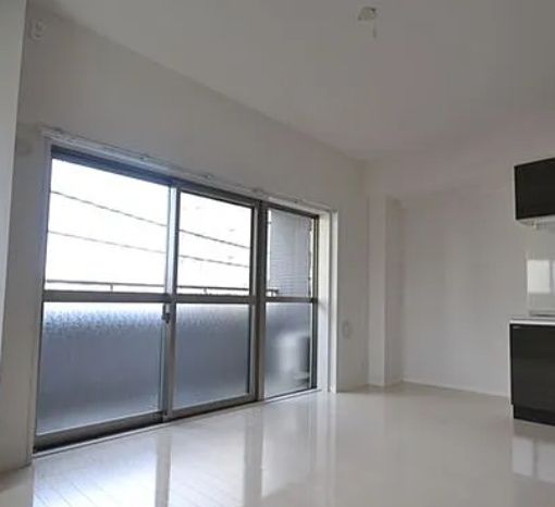 居室・リビング　☆明るい居間☆