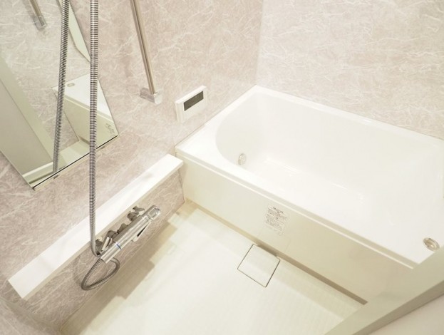 バス・シャワールーム　風呂