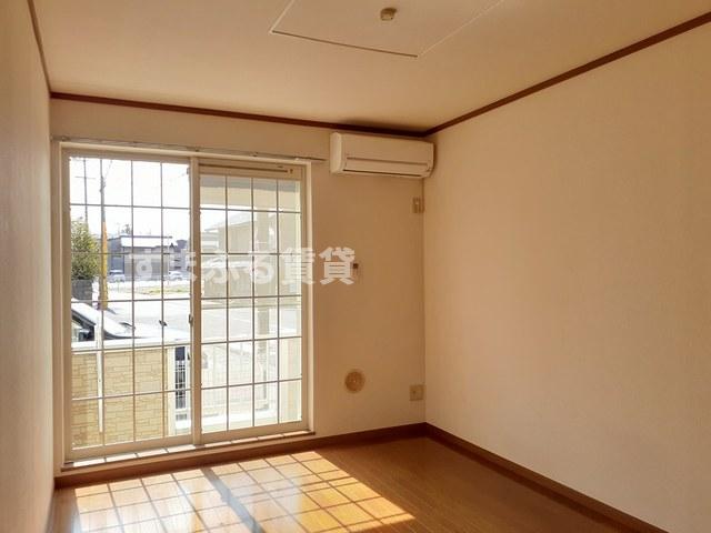 居室・リビング　同仕様　同施工会社　リビング