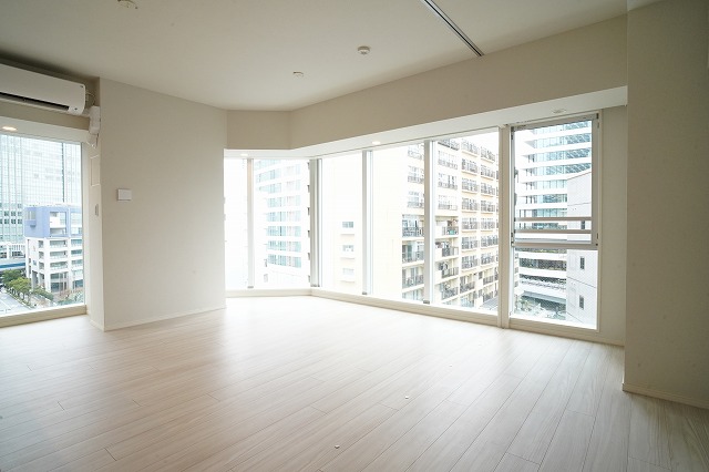 居室・リビング　居間