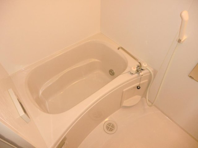 バス・シャワールーム　お風呂です