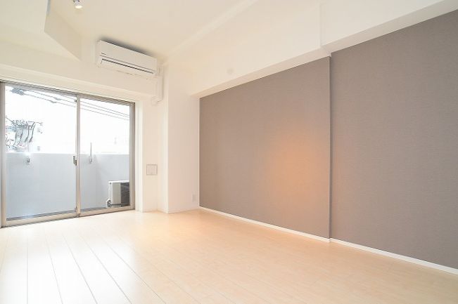 居室・リビング　★角部屋、二面採光、風通しも良好★