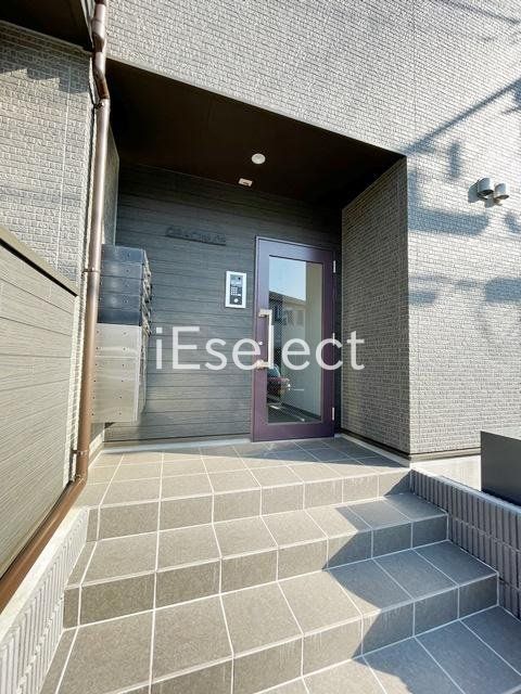 エントランス　建物入り口部分です