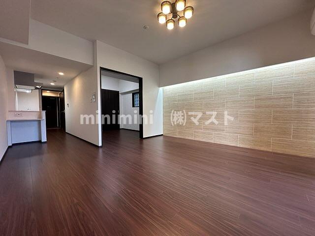 居室・リビング　奇数階ホワイト基調