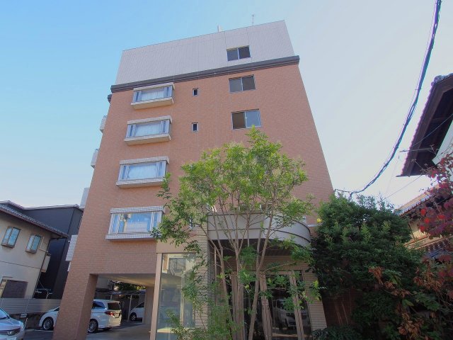 建物外観　※同じ間取りの別部屋のお写真です※