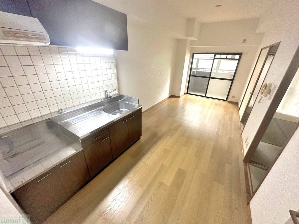 居室・リビング　キッチン