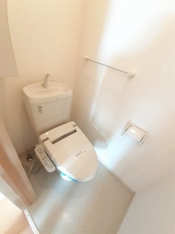 トイレ　落ち着いたトイレです