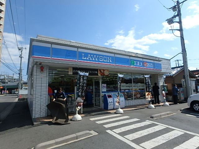 コンビニ　ローソン（コンビニ）まで154m