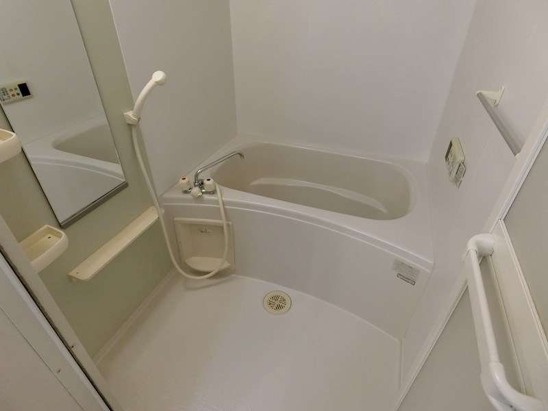 バス・シャワールーム　同型タイプイメージ（反転）