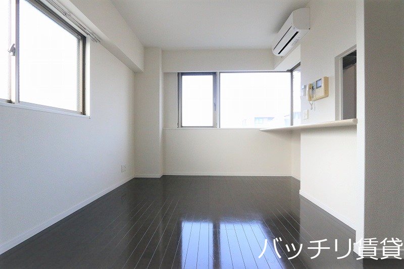 居室・リビング　室内写真等は別号数の為、現状優先とさせて頂きます。