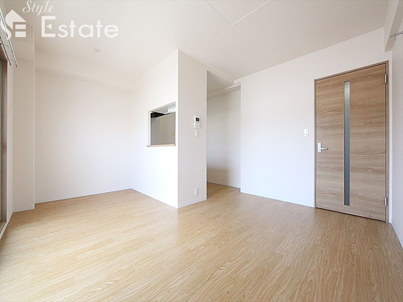 居室・リビング　内装