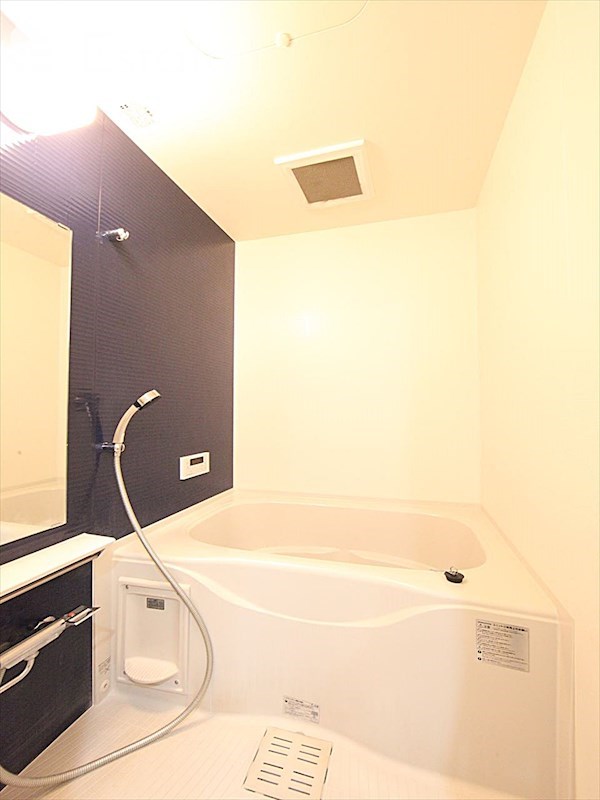 バス・シャワールーム　バスルーム