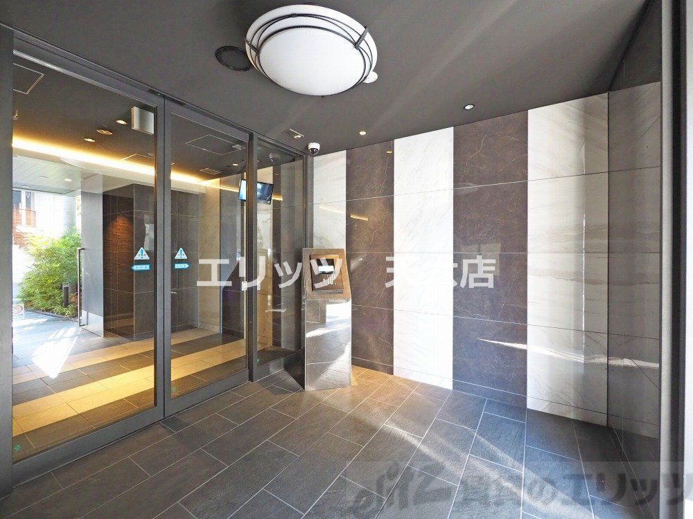 ロビー　エントランス