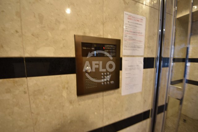 セキュリティ　YAHATA西長堀　オートロック