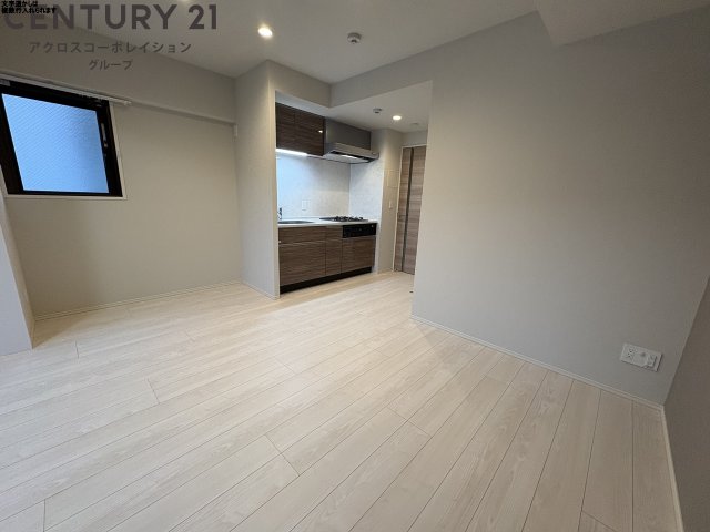 居室・リビング　エアコン付きで快適に過ごせます♪