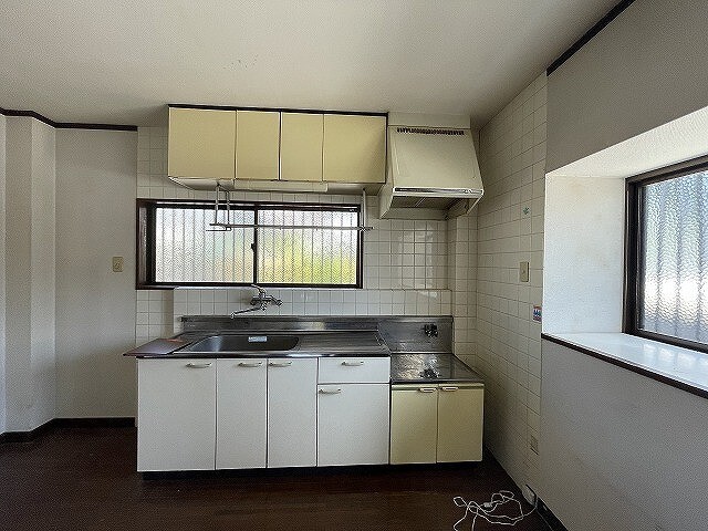 キッチン　※現況を優先します。