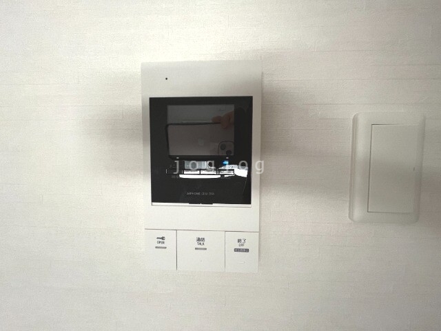 セキュリティ　モニター付きインターホン