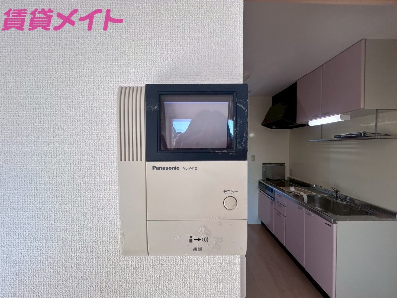 セキュリティ　同型参考写真