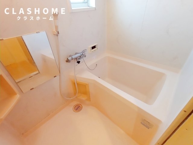 バス・シャワールーム　同物件の別部屋になります。