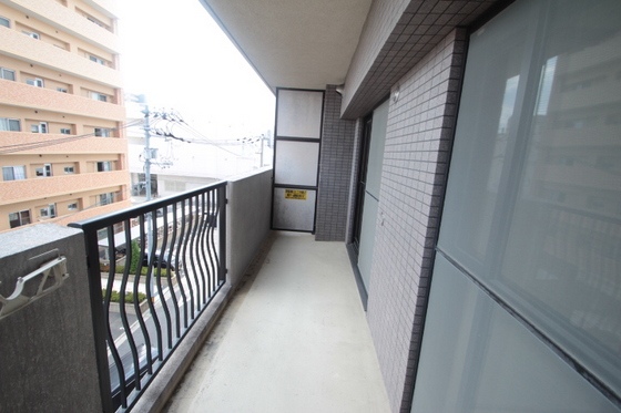 バルコニー　※別部屋の写真です